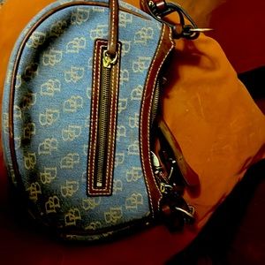 Adorable d&b blue handbag
